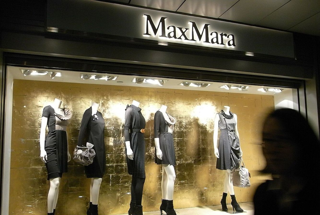 max mara shop window